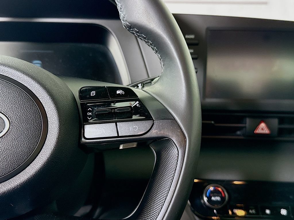 Certified 2025 Hyundai Elantra Sport FWD image 21