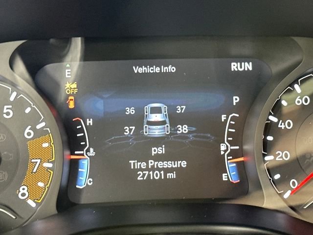 Used 2023 Jeep Compass Latitude AWD/4WD image 18