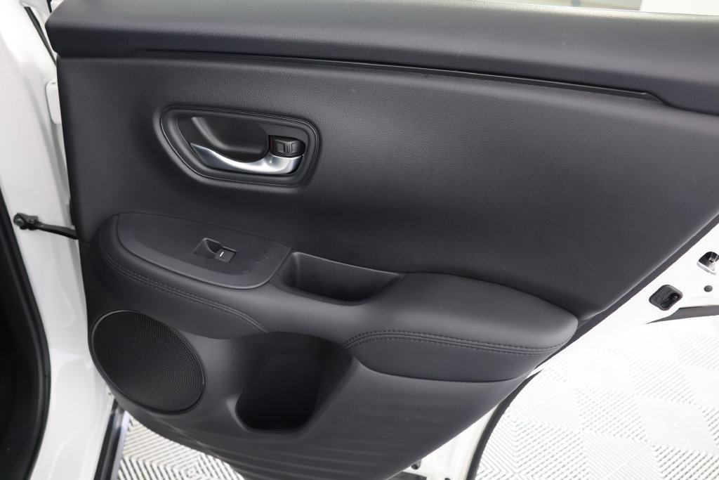 Certified 2026 Honda HR-V LX image 25