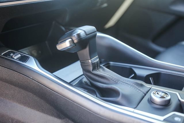 Used 2024 Kia Sorento S w/ Panoramic Sunroof Package image 19