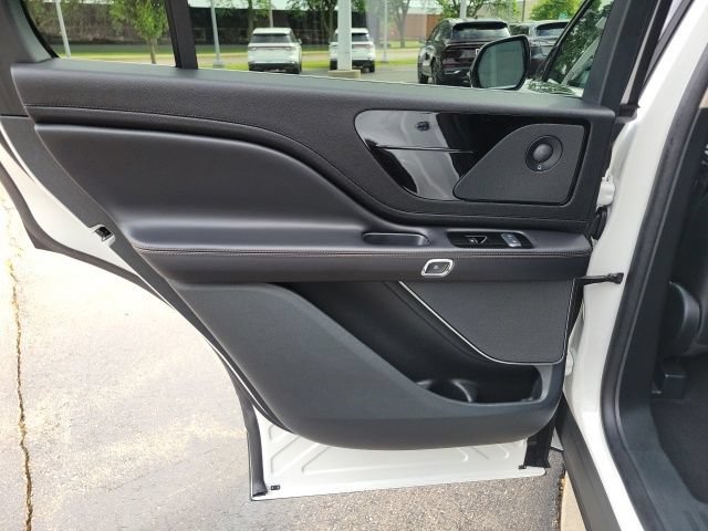 Certified 2024 Lincoln Aviator Reserve w/ Elements Package Plus AWD/4WD image 21