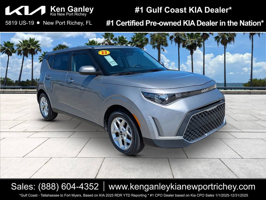 Certified 2023 Kia Soul S FWD image 1