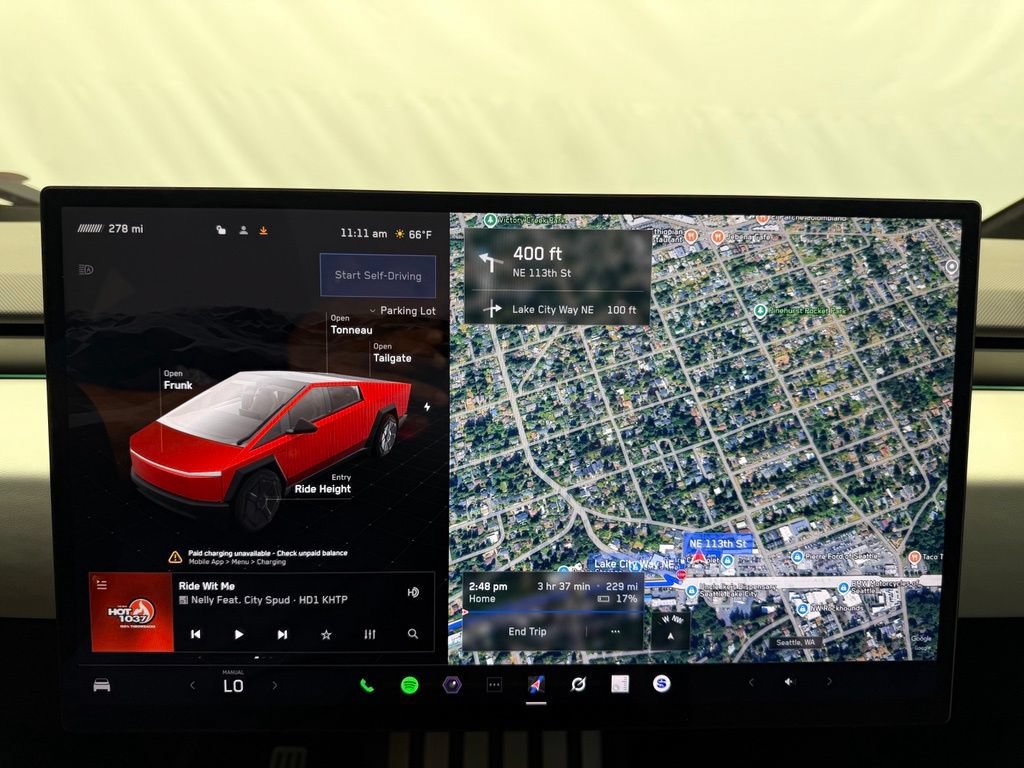 Used 2024 Tesla Cybertruck AWD Crew Cab image 34