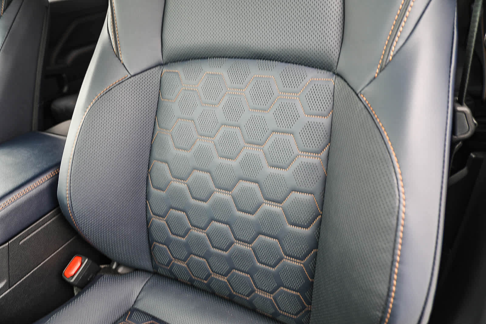 Certified 2025 Toyota 4Runner 4WD image 25