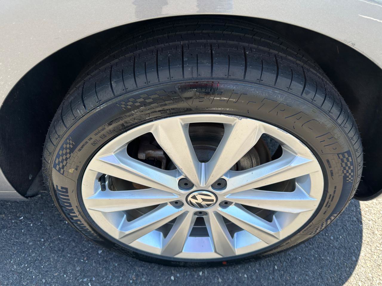 Used 2014 Volkswagen Golf TDI FWD image 26