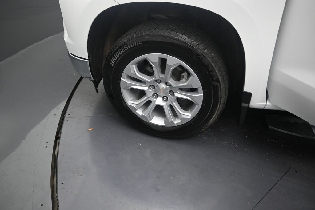 Used 2025 Chevrolet Silverado 1500 LTZ RWD image 15