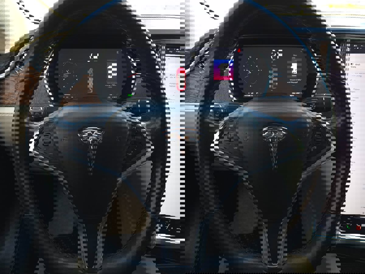 Used 2018 Tesla Model S 100D image 29