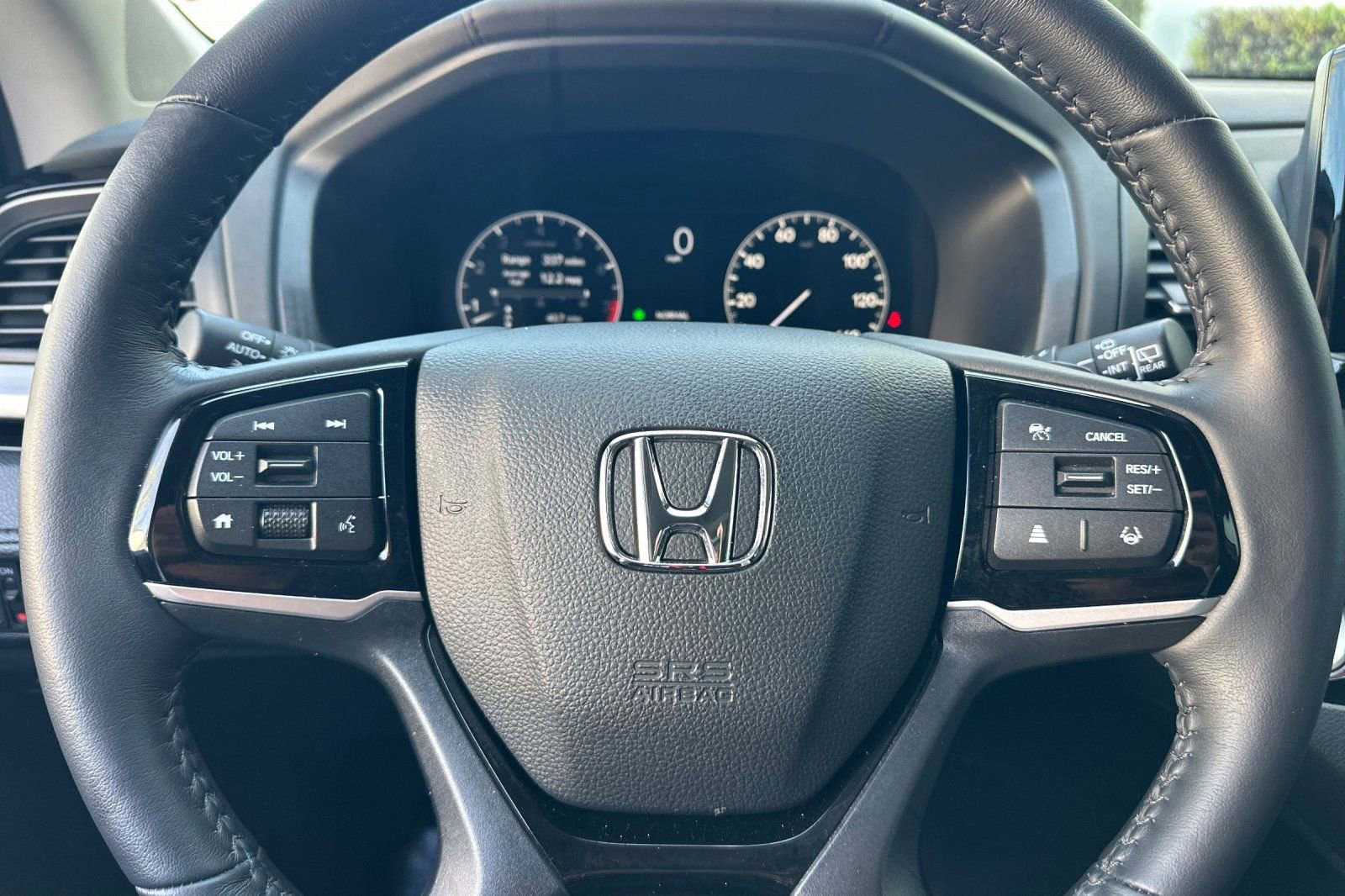 Used 2025 Honda Odyssey Touring image 26