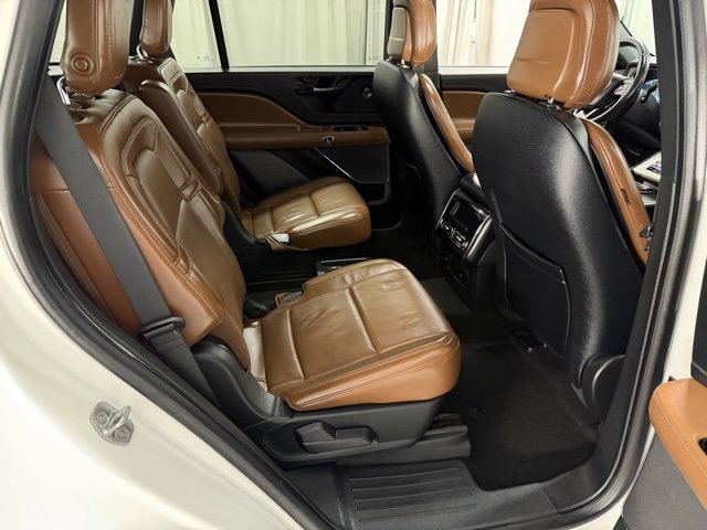 Used 2020 Lincoln Aviator Reserve w/ Elements Package Plus image 8