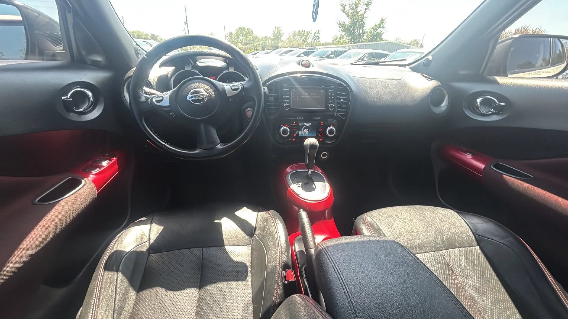 Used 2016 Nissan Juke SL AWD/4WD image 16