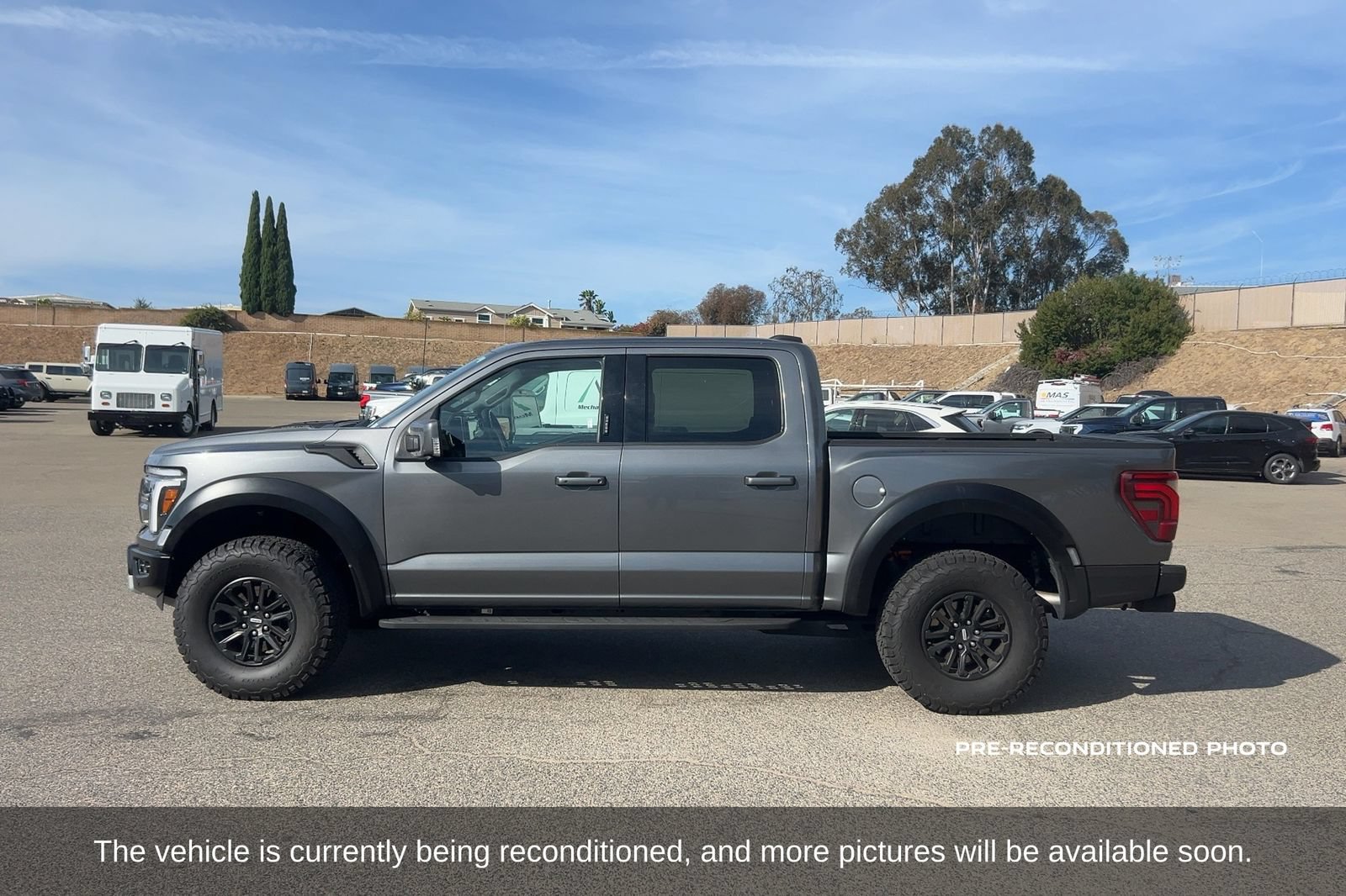 Used 2024 Ford F150 Raptor AWD/4WD image 9