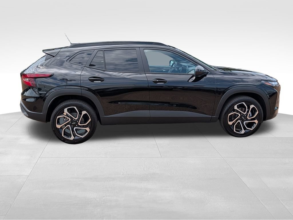 New 2026 Chevrolet Trax RS w/ Driver Confidence Package FWD image 7