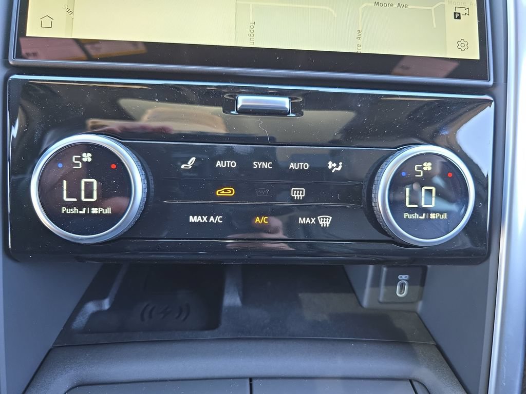 New 2026 Land Rover Discovery S AWD/4WD image 26