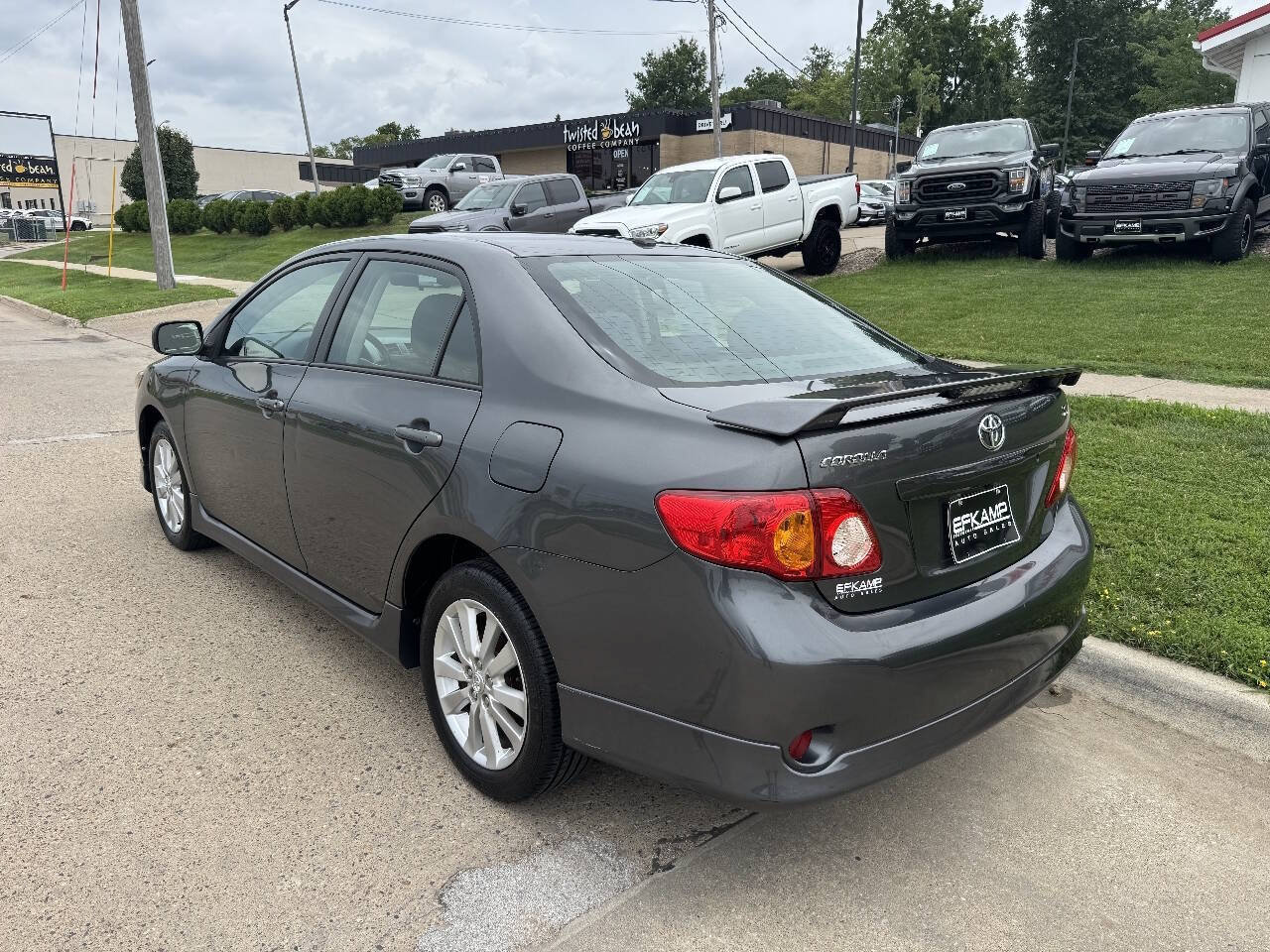 Used 2010 Toyota Corolla S FWD image 3