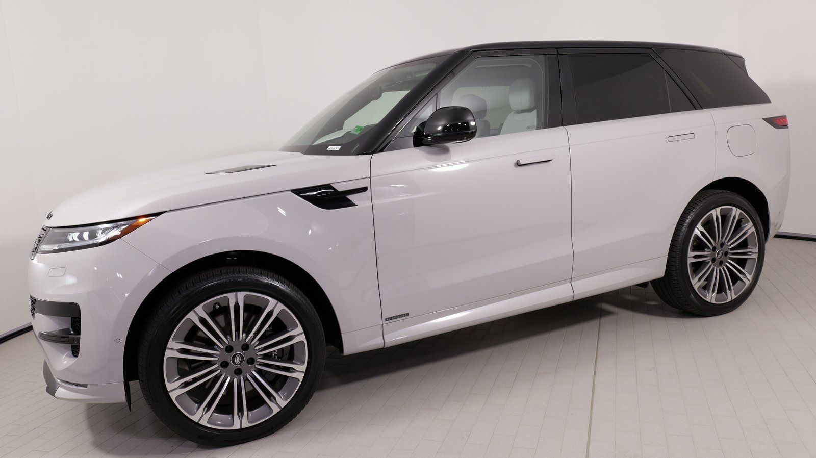 Used 2025 Land Rover Range Rover Sport Autobiography