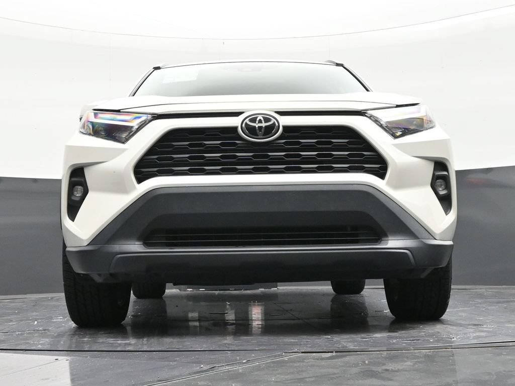 Used 2022 Toyota RAV4 XLE Premium FWD image 28