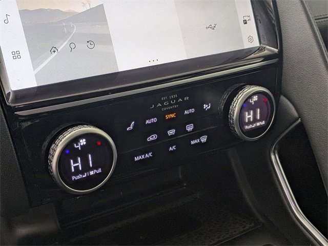 Used 2022 Jaguar E-PACE SE image 22