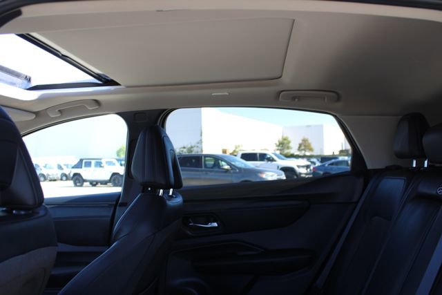 Used 2025 Nissan Ariya FWD image 35