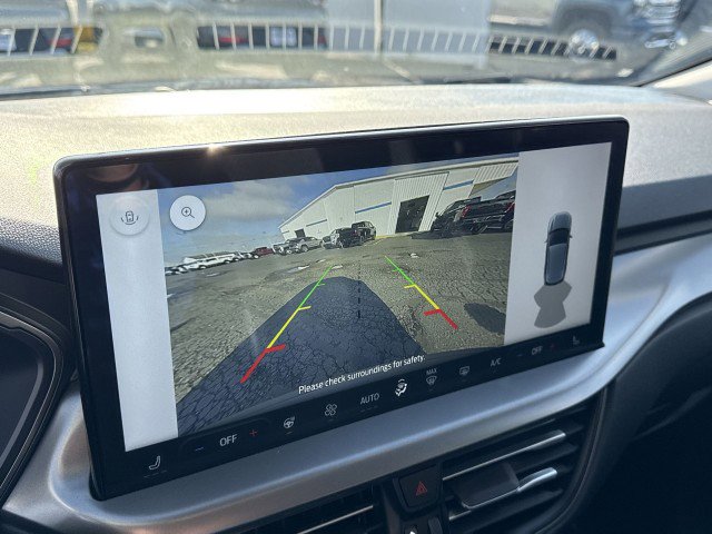 Used 2024 Ford Escape SE image 23