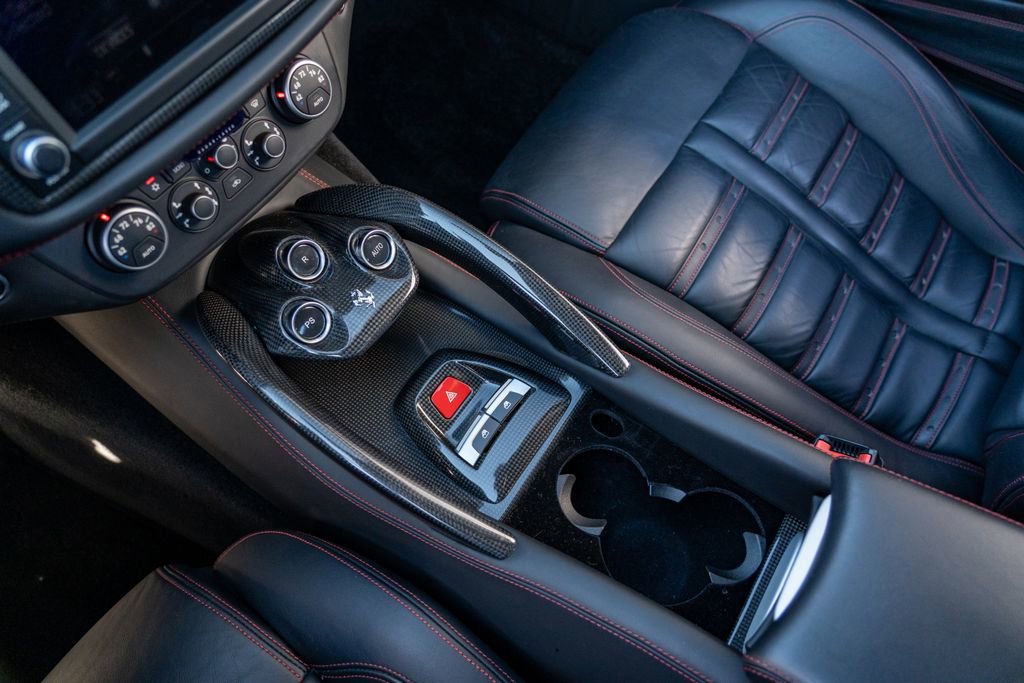 Used 2012 Ferrari FF image 27