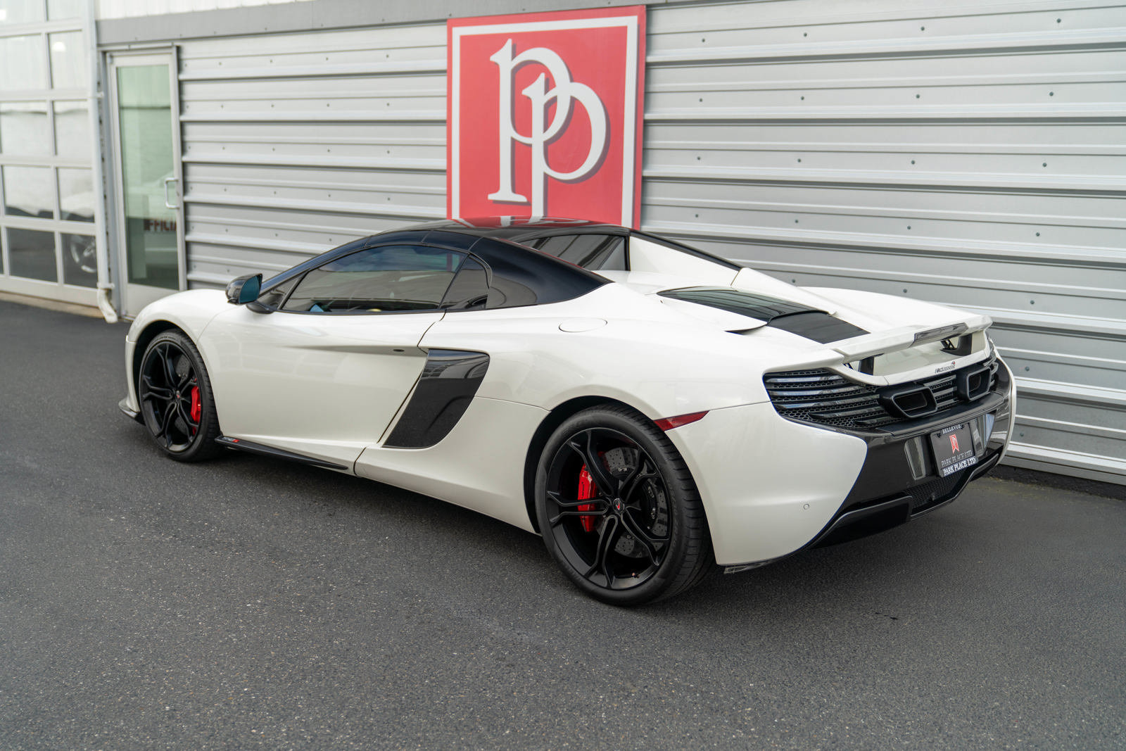 Used 2016 McLaren 650S Spider RWD image 56