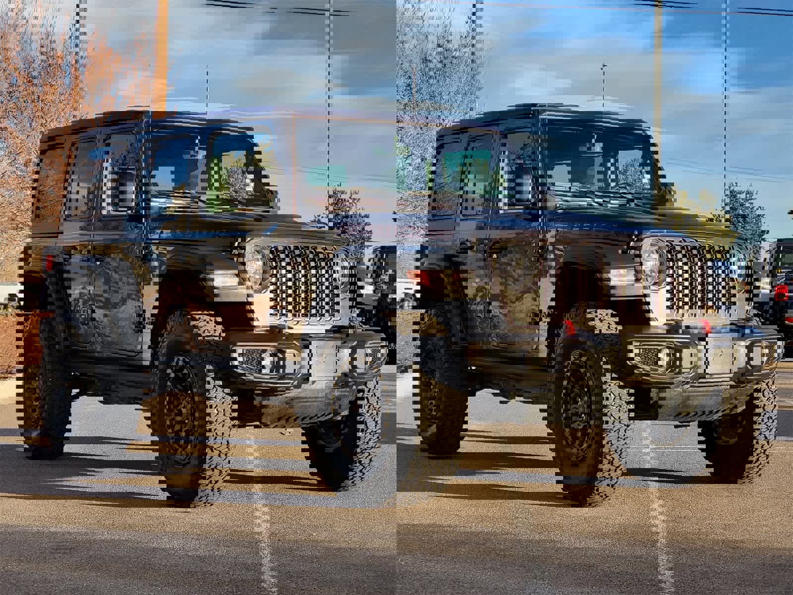 Used 2022 Jeep Wrangler Unlimited Rubicon w/ Xtreme Recon 35" Tire Package image 3