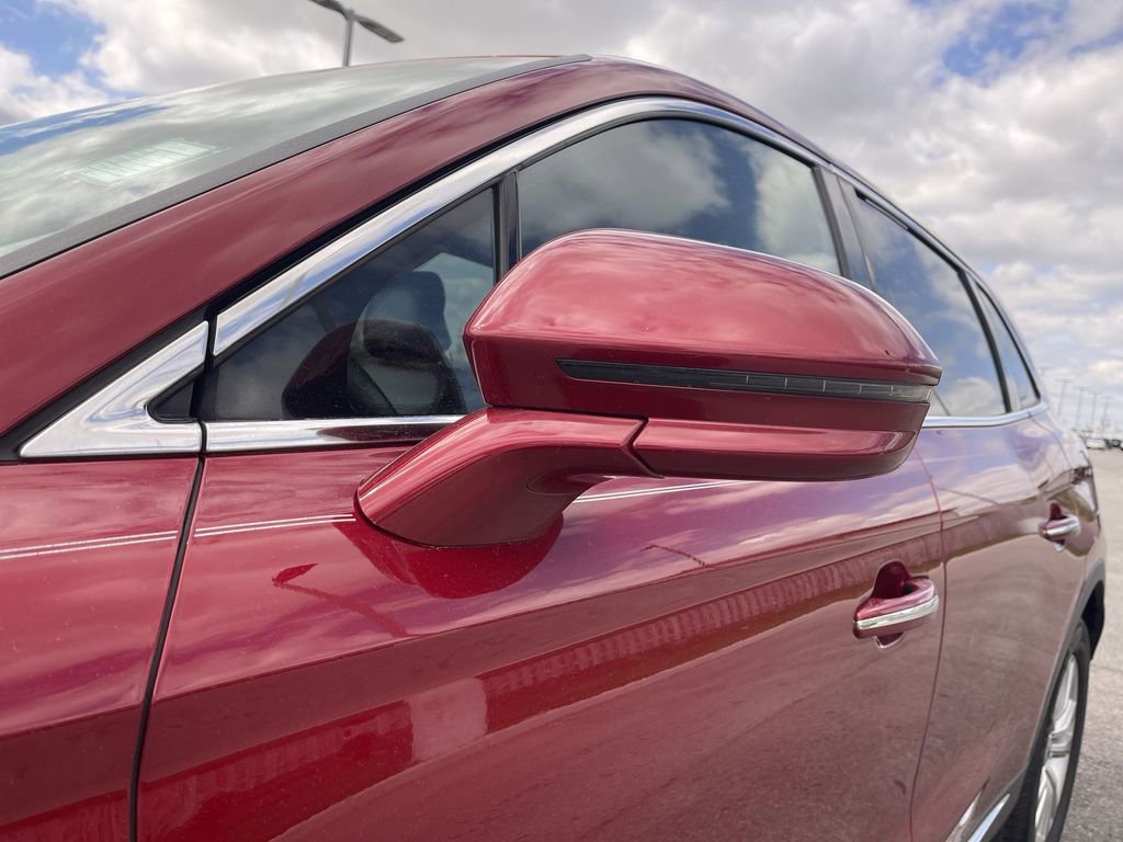 Used 2018 Lincoln MKX Premiere image 3