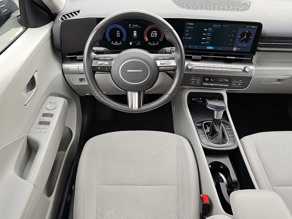 Used 2025 Hyundai Kona SEL image 12