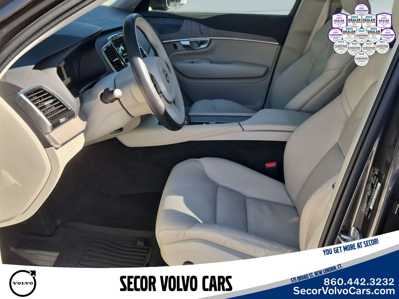 Certified 2024 Volvo XC90 T8 Plus w/ Protection Package AWD/4WD image 16