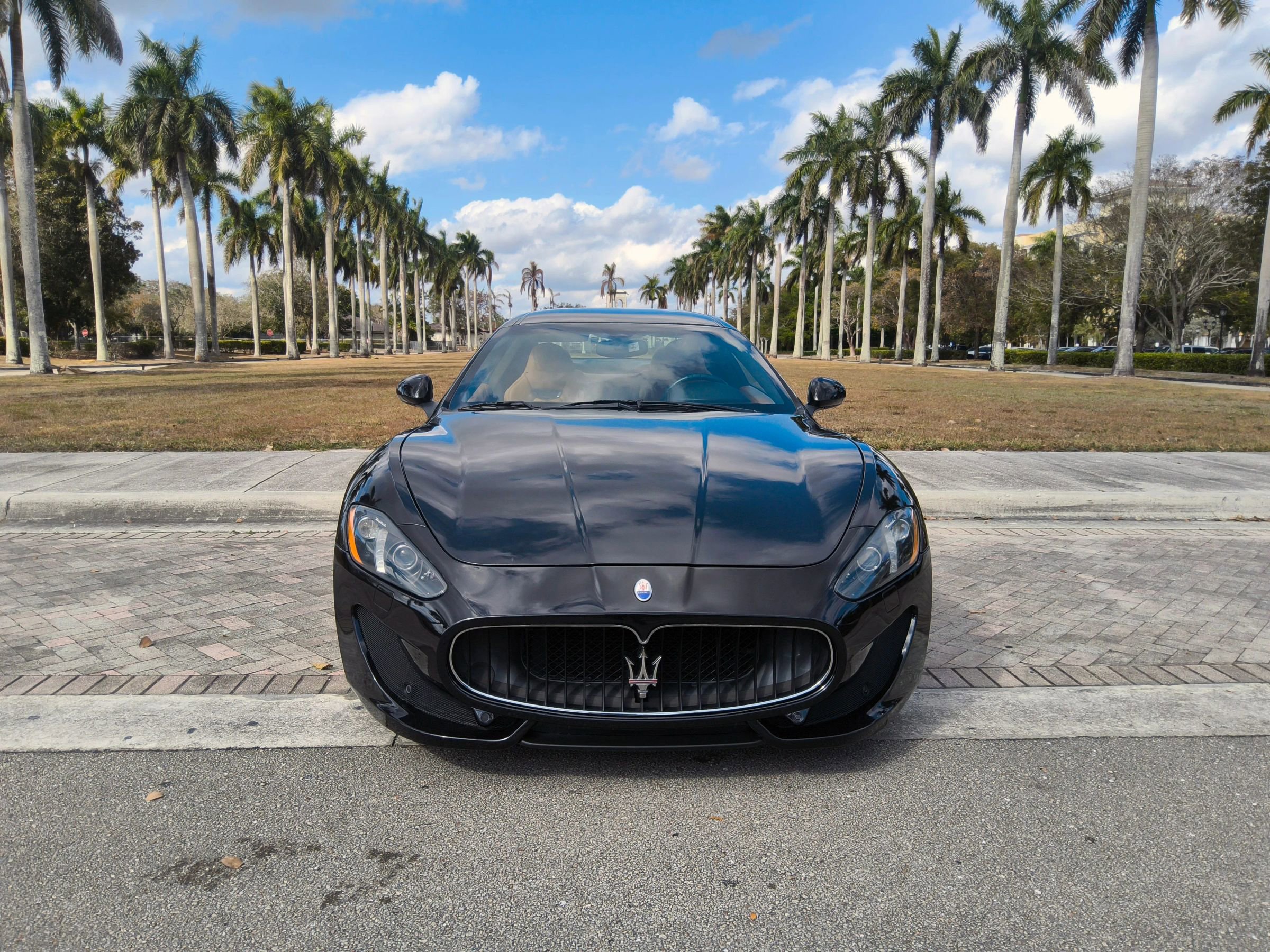 Used 2016 Maserati GranTurismo Sport image 2