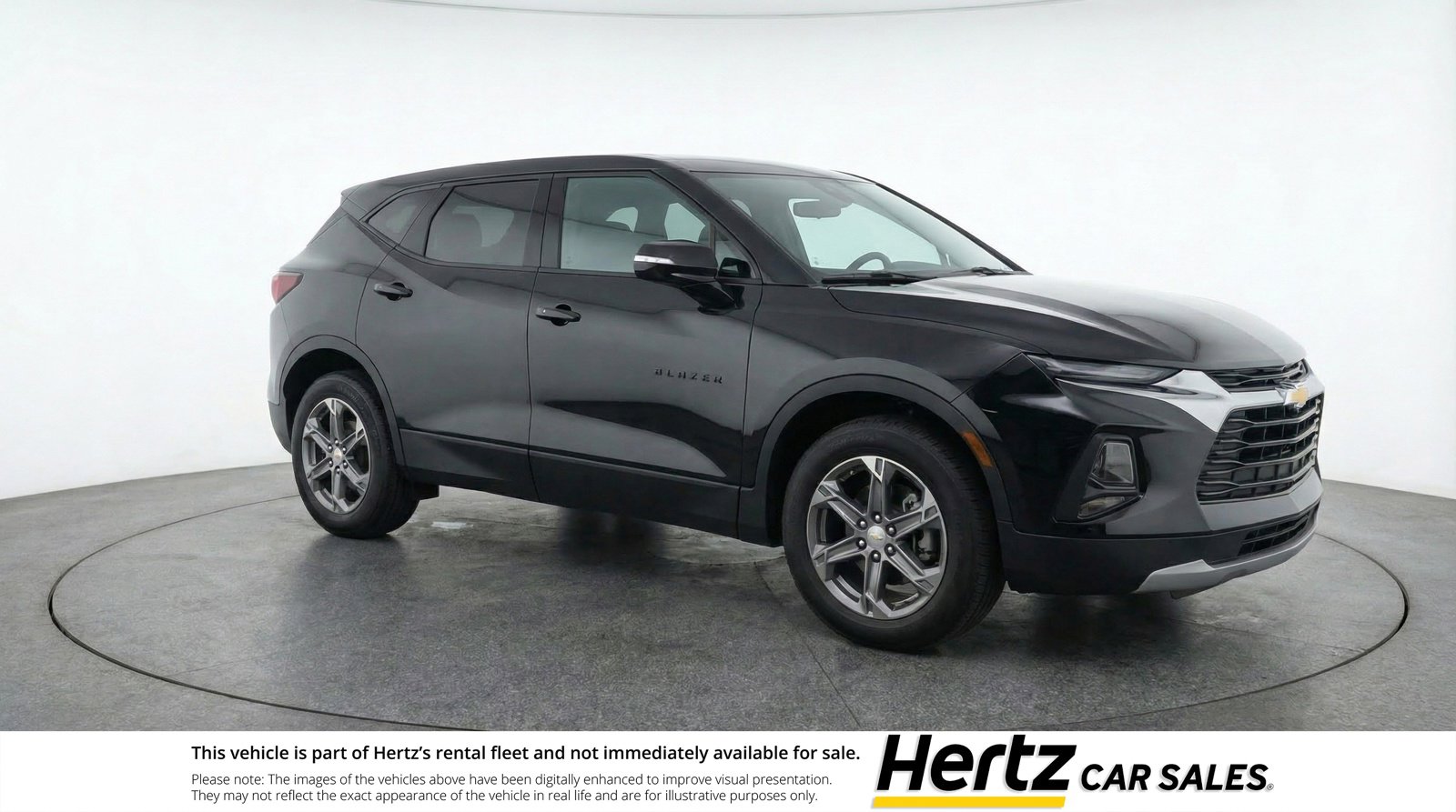 Used 2025 Chevrolet Blazer LT image 1