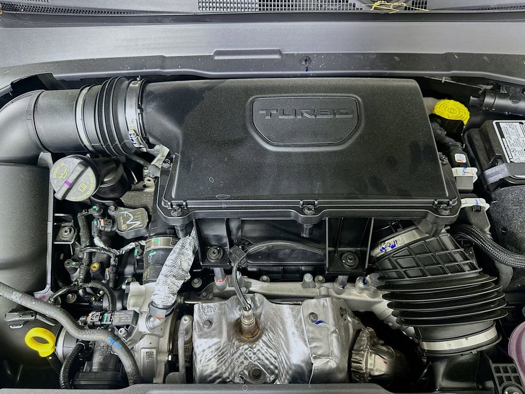 Used 2026 Jeep Compass Latitude image 9