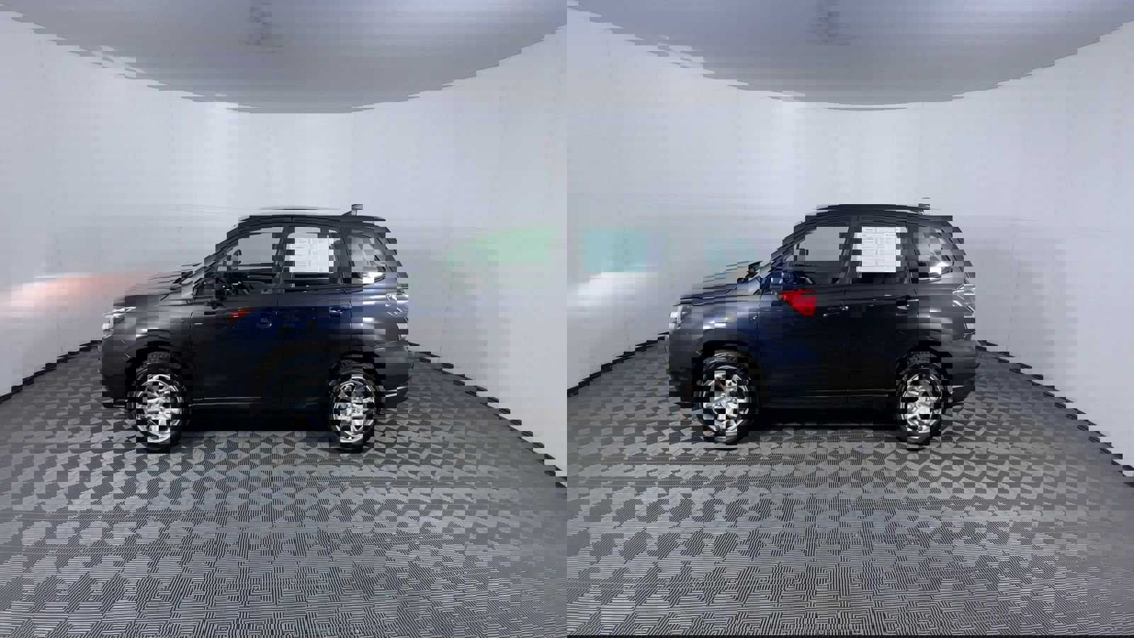 Used 2017 Subaru Forester 2.5i image 5