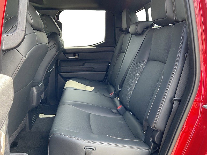 Used 2025 Toyota Tacoma Limited AWD/4WD image 10