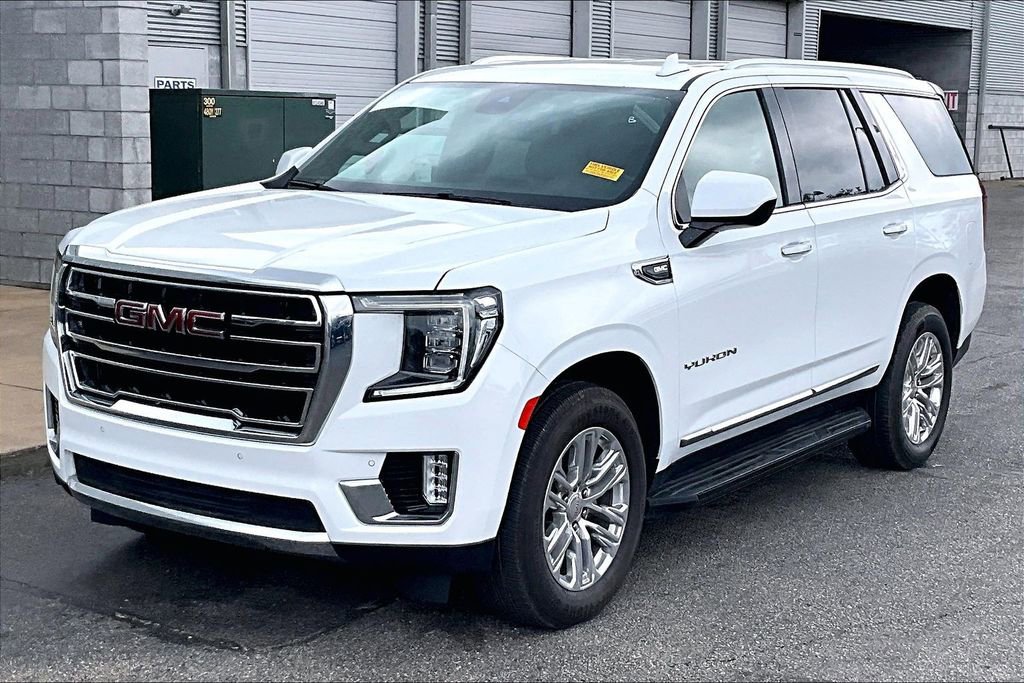 Used 2023 GMC Yukon SLT RWD image 2