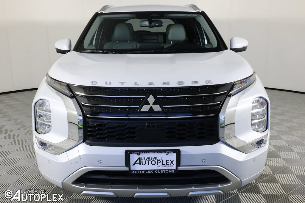 Used 2024 Mitsubishi Outlander SEL FWD image 2