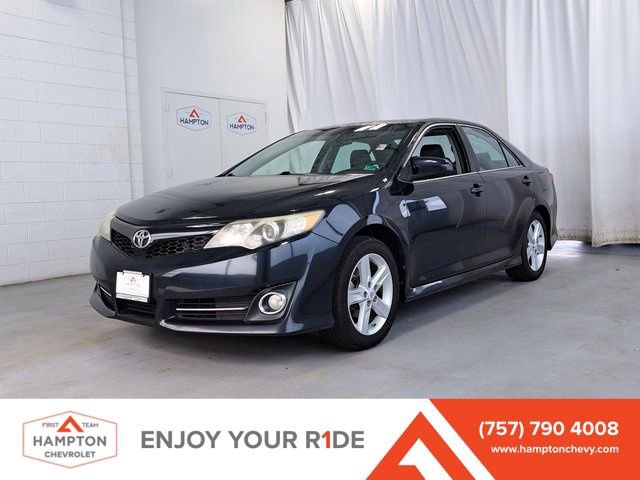 Used 2012 Toyota Camry SE w/ Leather Pkg image 1