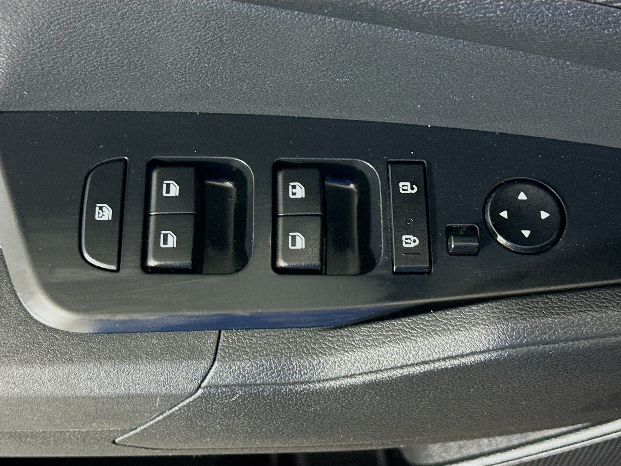 Used 2024 Kia Sportage LX FWD image 23