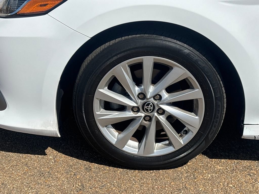 Used 2023 Toyota Camry LE image 23