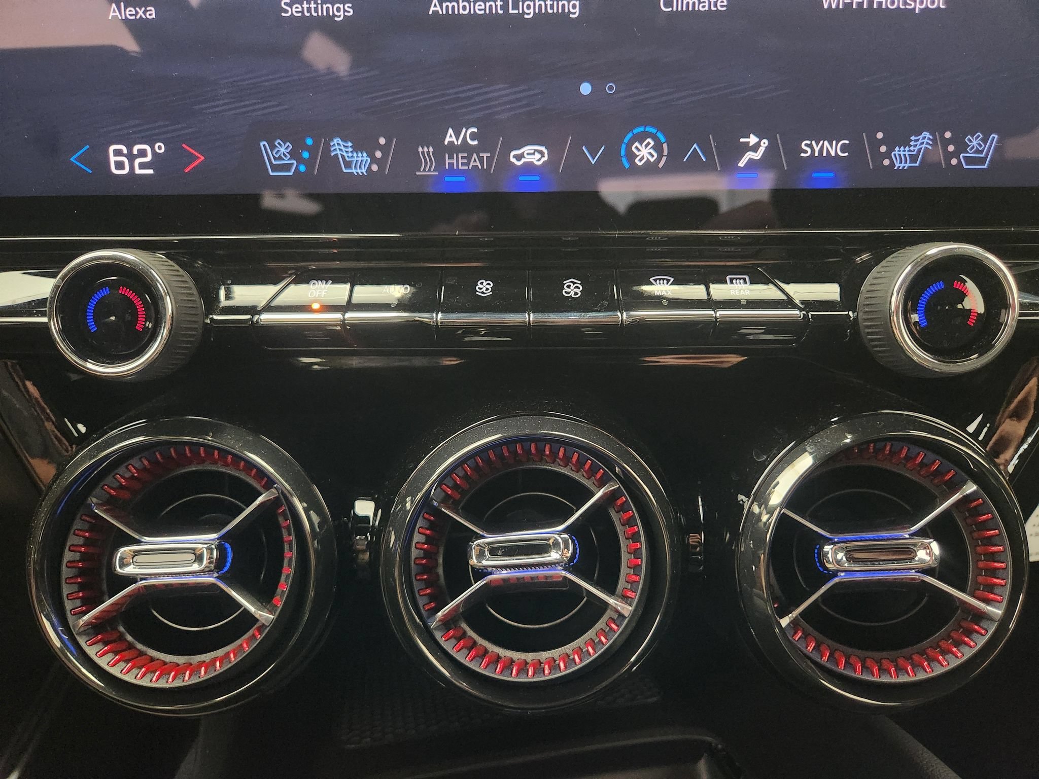 Used 2024 Chevrolet Blazer EV RS AWD/4WD image 17