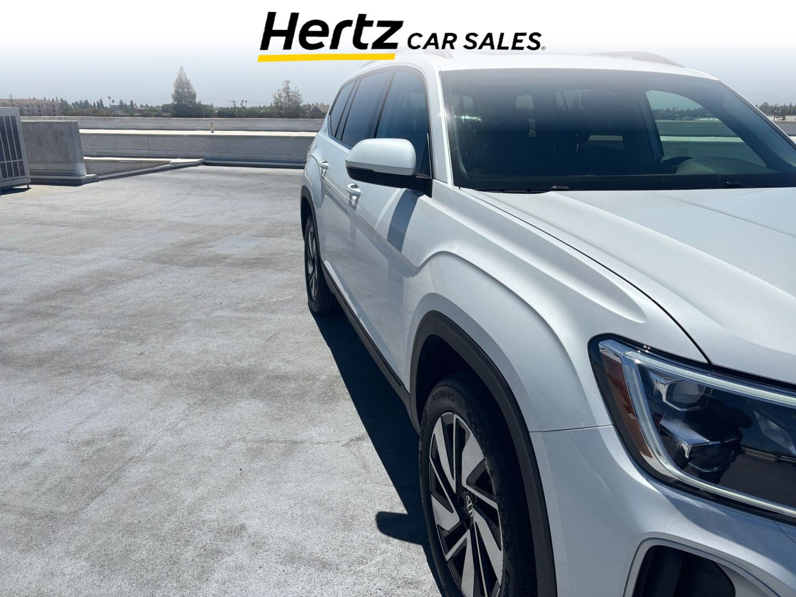 Used 2026 Volkswagen Atlas SE FWD image 1