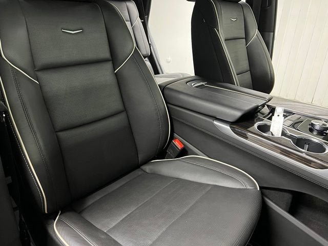 Certified 2026 Cadillac Escalade Luxury AWD/4WD image 19
