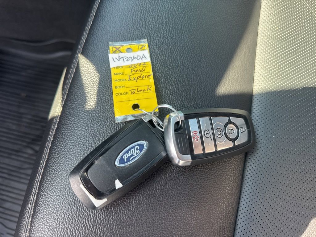 Used 2022 Ford Explorer Limited w/ Equipment Group 301A image 35