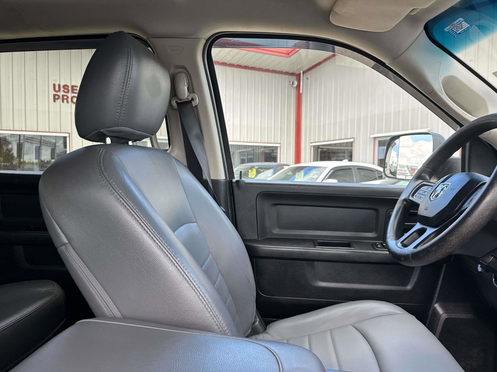 Used 2017 RAM 2500 Tradesman w/ Chrome Appearance Group image 10