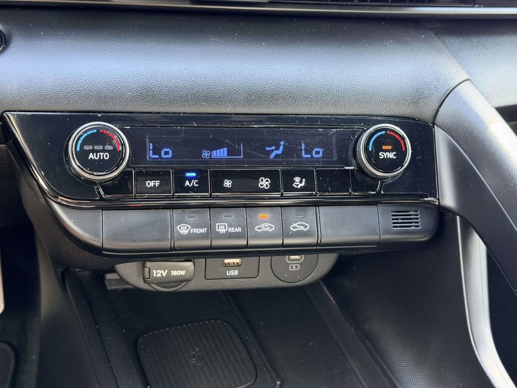 Used 2025 Hyundai Elantra Sport FWD image 5