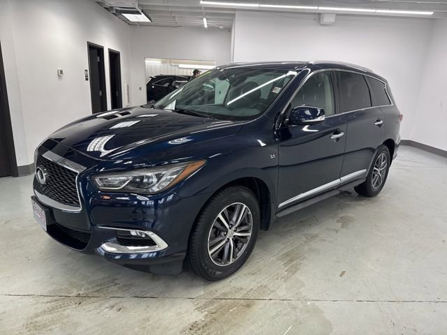 Used 2017 INFINITI QX60 AWD w/ Premium Plus Package image 4