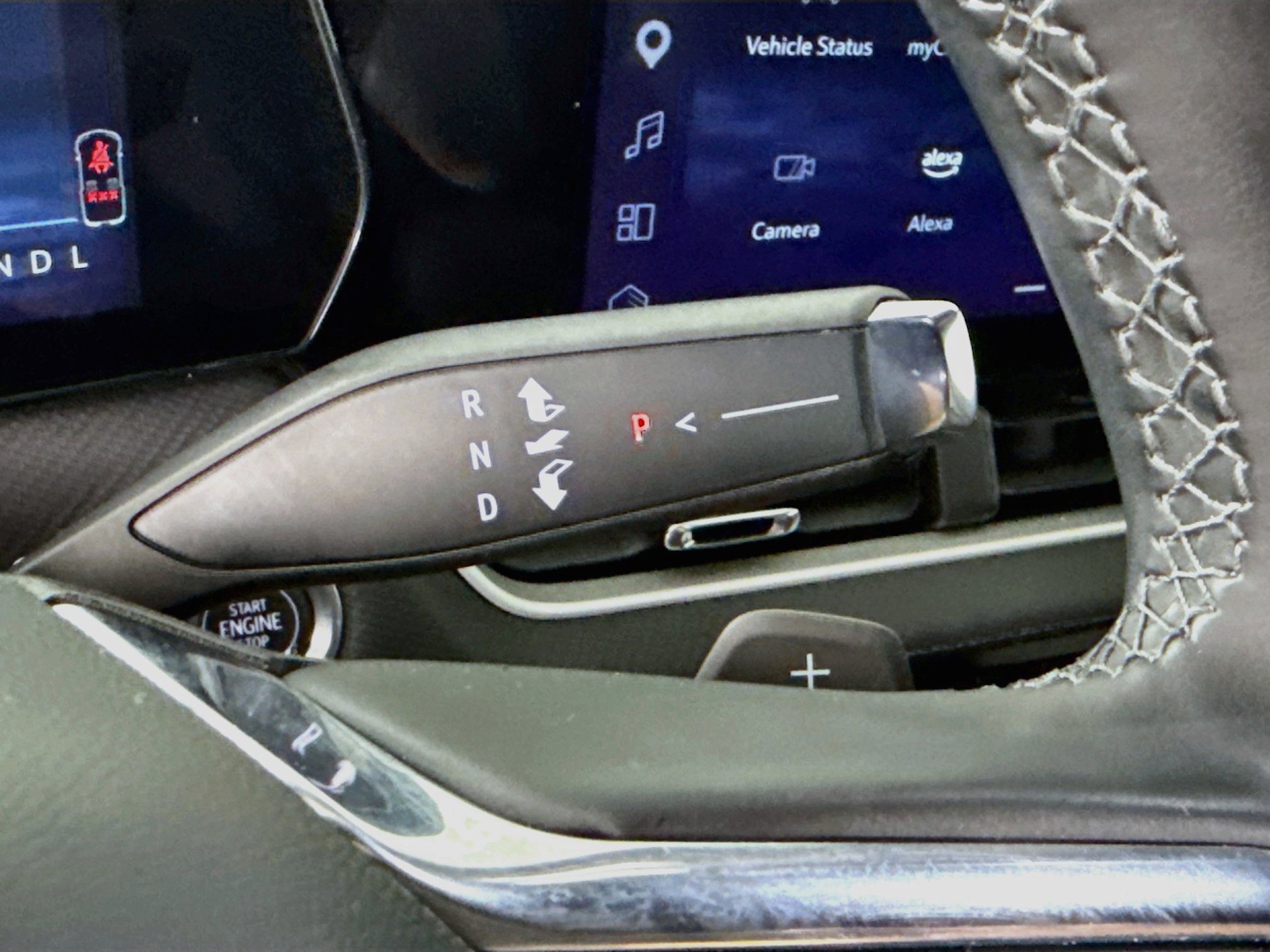 Used 2025 Chevrolet Equinox LT w/ Safety and Technology Package FWD image 19