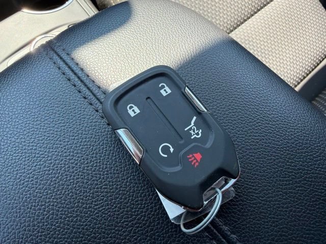 Used 2023 GMC Terrain SLE w/ Driver Convenience Package AWD/4WD image 22