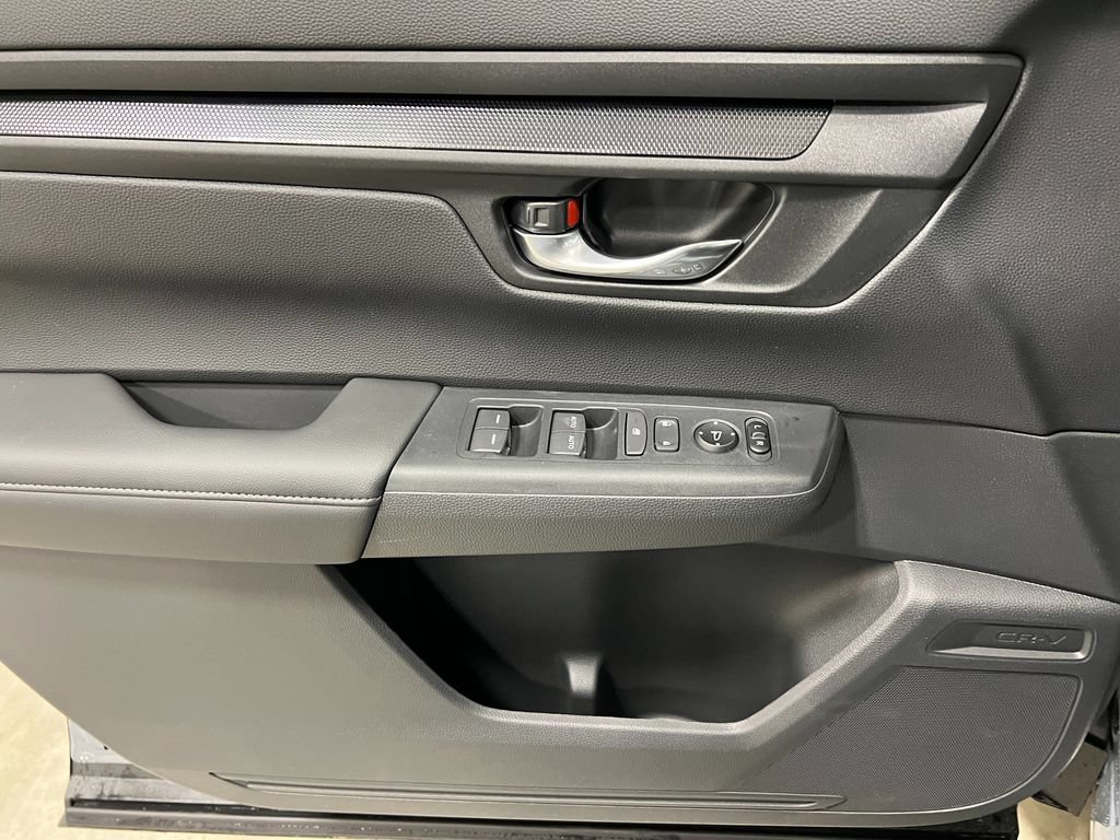 Used 2025 Honda CR-V EX image 18