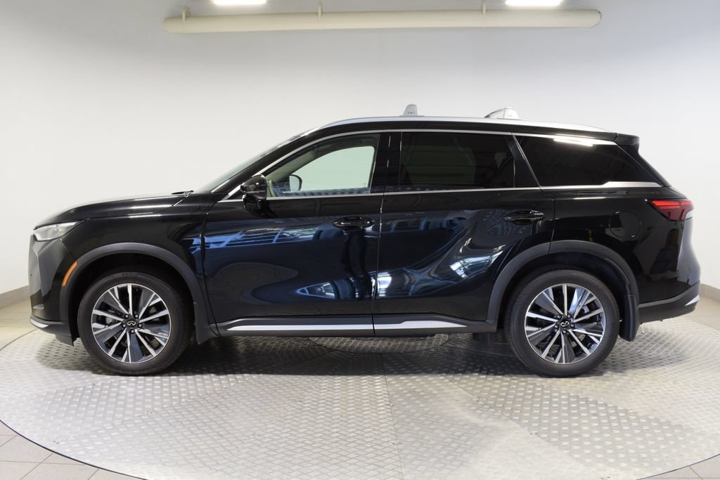 Certified 2026 INFINITI QX60 Luxe w/ Family Package AWD/4WD image 3